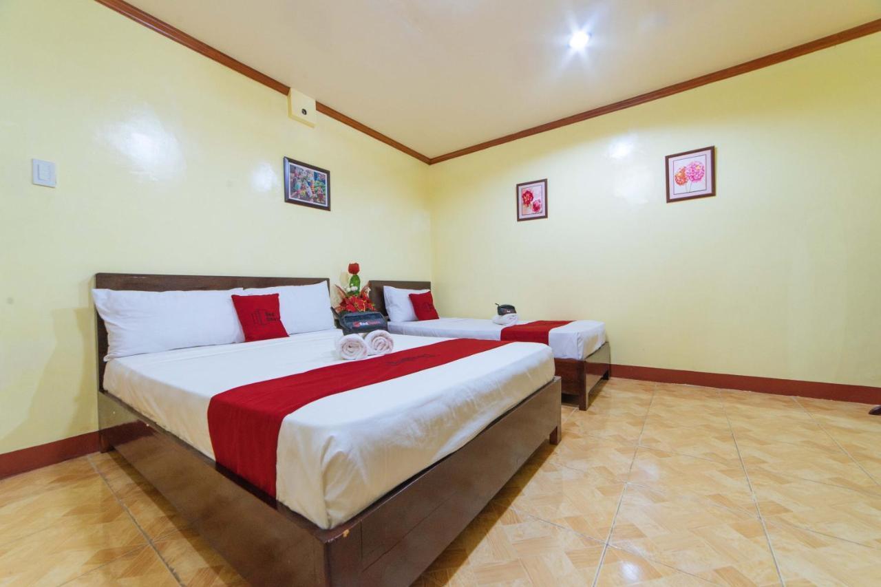 Hotel Reddoorz Near Golden Sarok Shrine Kalibo Esterno foto